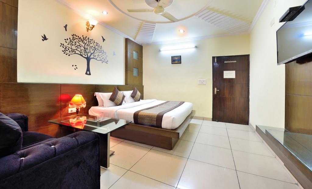 Centra Inn New Delhi Exterior photo