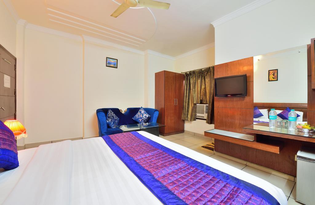 Centra Inn New Delhi Exterior photo