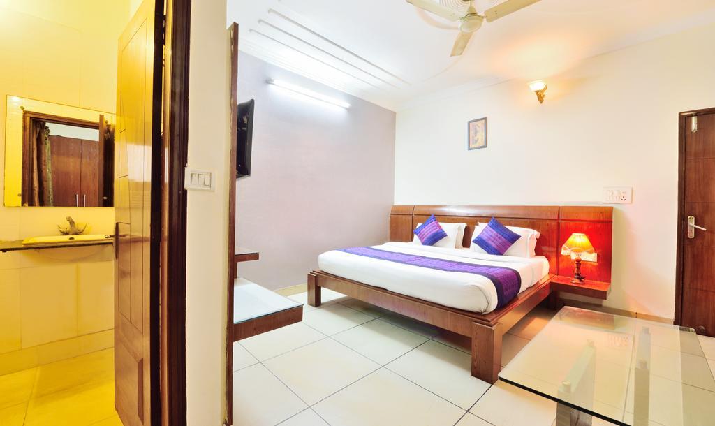 Centra Inn New Delhi Exterior photo
