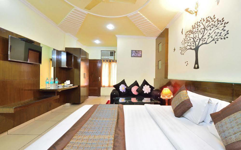Centra Inn New Delhi Exterior photo