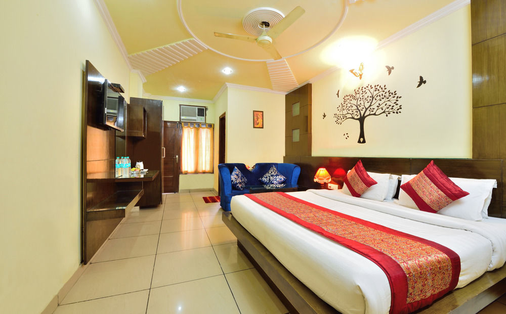 Centra Inn New Delhi Exterior photo